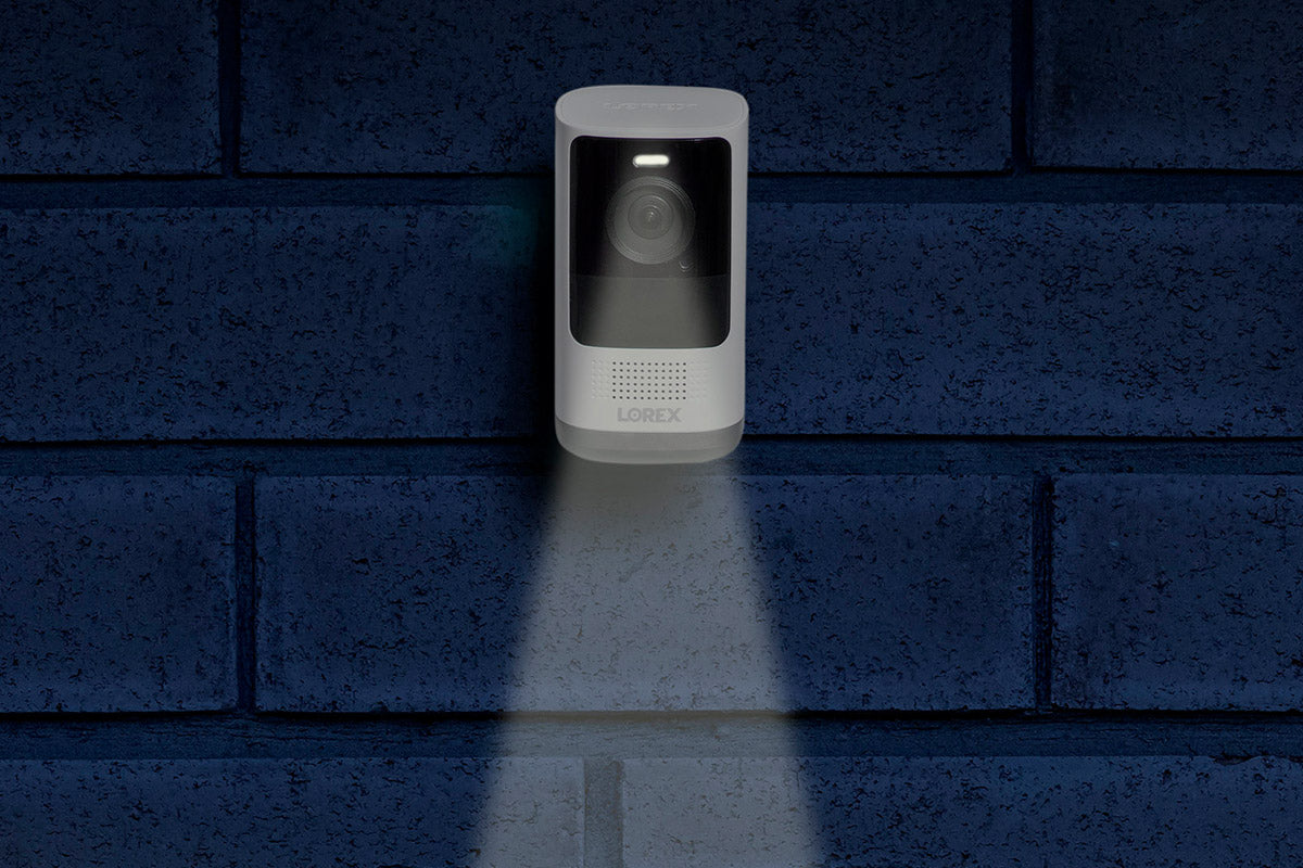 Lorex Smart Home Security Center with Two 2K Battery Cameras and Range Extender