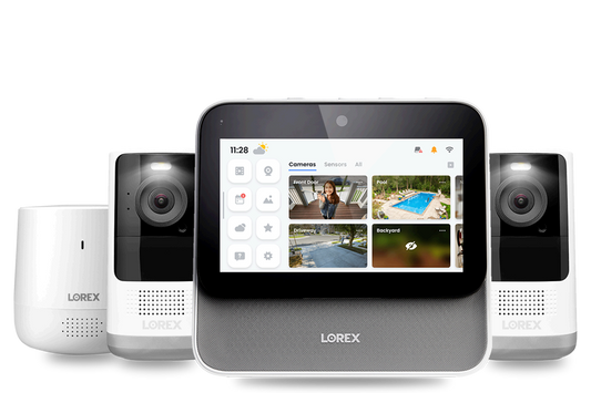 Lorex Smart Home Security Center with Two 2K Battery Cameras and Range Extender