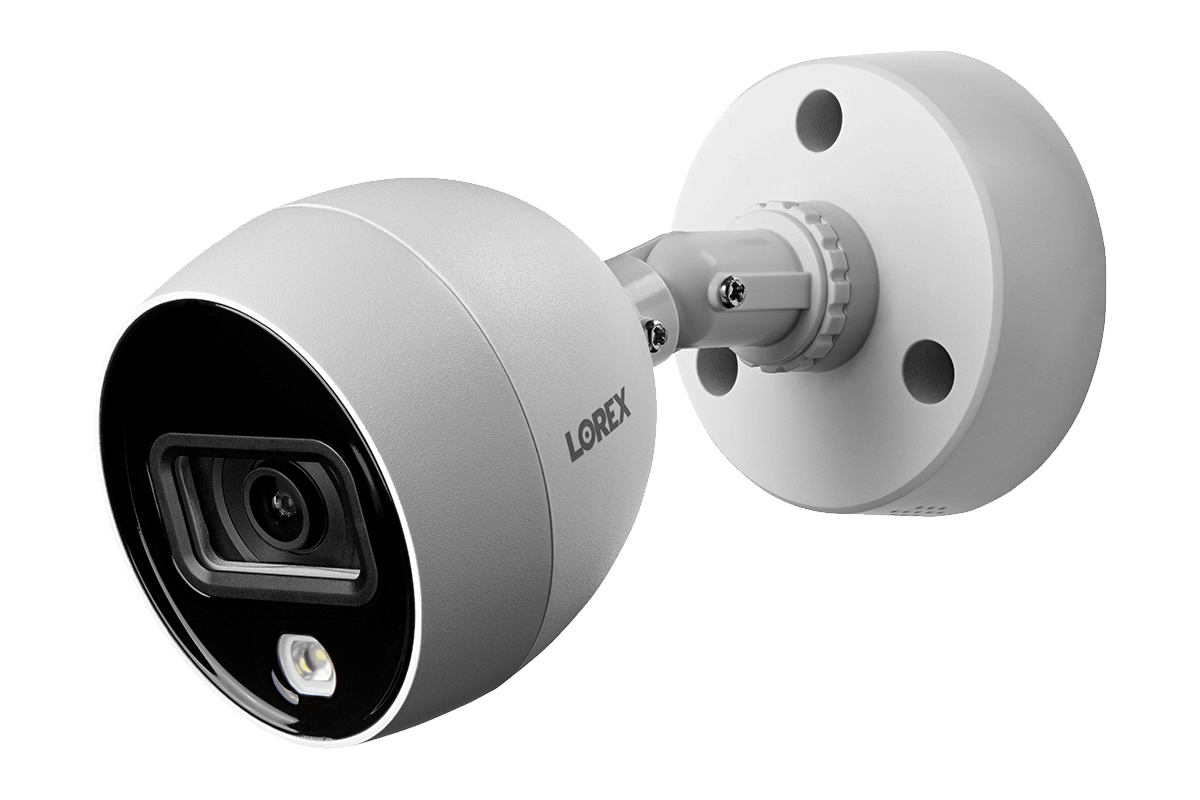 Lorex 4K 8-channel 1TB Wired DVR System with 4 Cameras