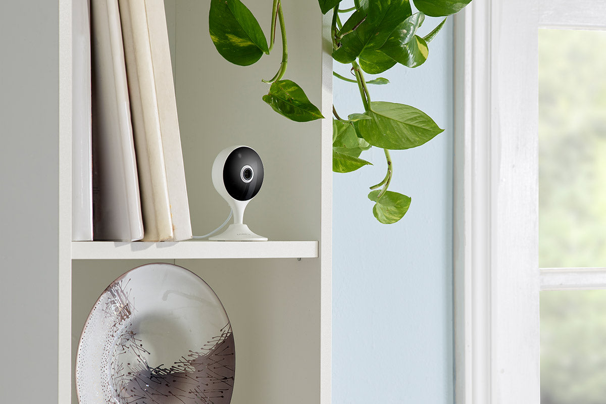Lorex 2K Indoor Wi-Fi Security Camera - Open Box